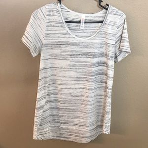 LulaRoe shirt, size Medium